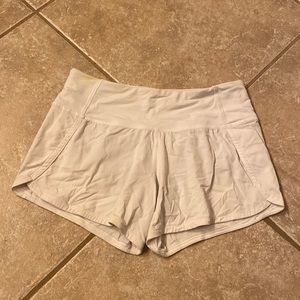 WHITE LULULEMON SIZE 2 INCH 4 SHORTS!!